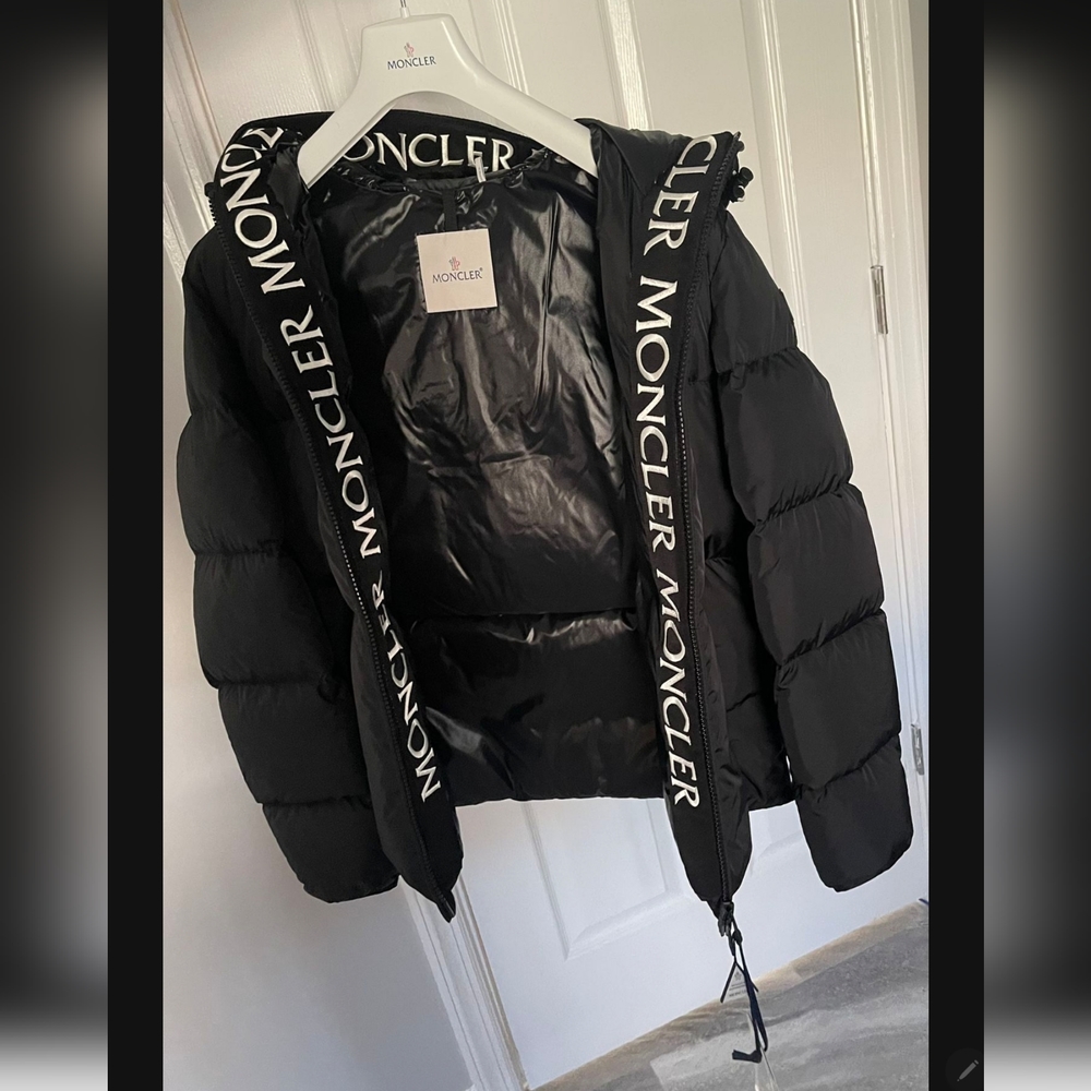 Montcla Down Jacket